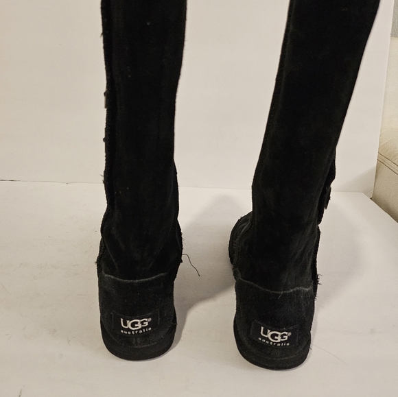 Uggs Boots - Picture 4 of 7